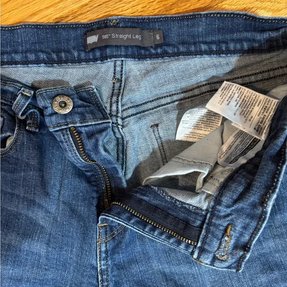 Vintage Classic Levi’s 505 Denim Jeans - Picture 6 of 6